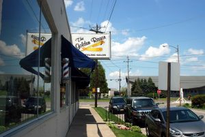 Golden-razor-barber-shop-toledo-ohio-05